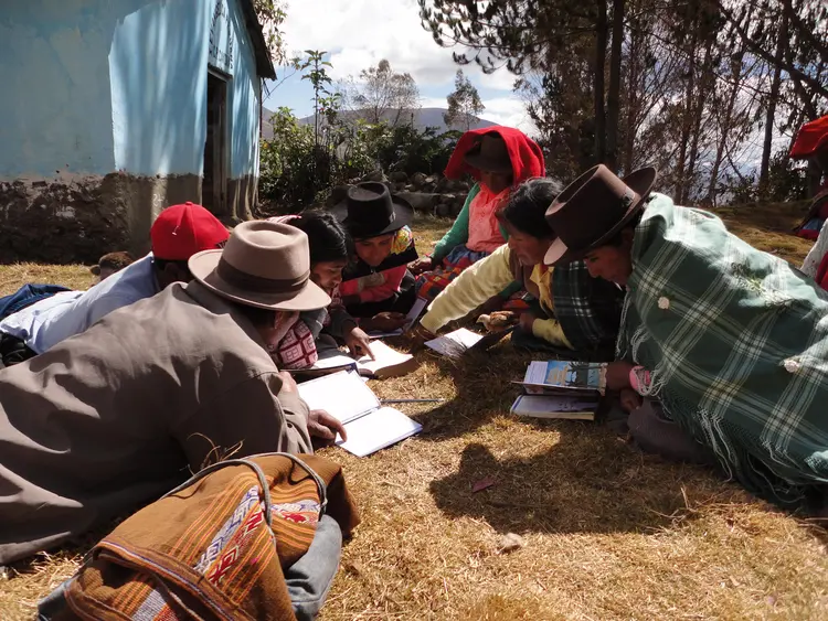 Aprendiendo juntos en Cavira, Apurímac.Learning together